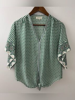Max Studio Green and White Printed Short-Sleeve Tie-Front Blouse Size S